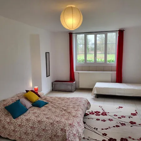 De La Chapelle - Circuit Des 24 - Arnage - 10 Personnes * Spay